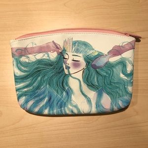 Makeup bag